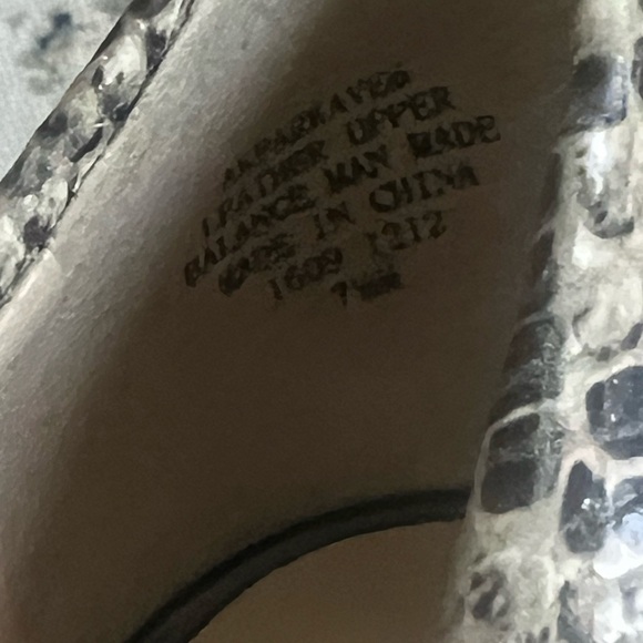 Anne Klein Women's Snakeskin Peep Toe Heels - Picture 9 of 11